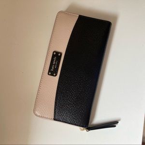 Kate Spade black and beige wallet